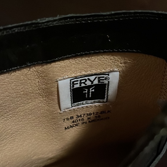 FRYE black leather heeled Moto boots - Picture 9 of 9